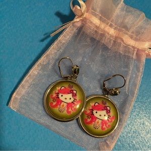 New tarina Tarantino vintage hello kitty mermaid earrings